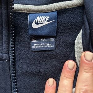 men’s nike hoodies xxl (1 navy and 1 black). 2 for $20